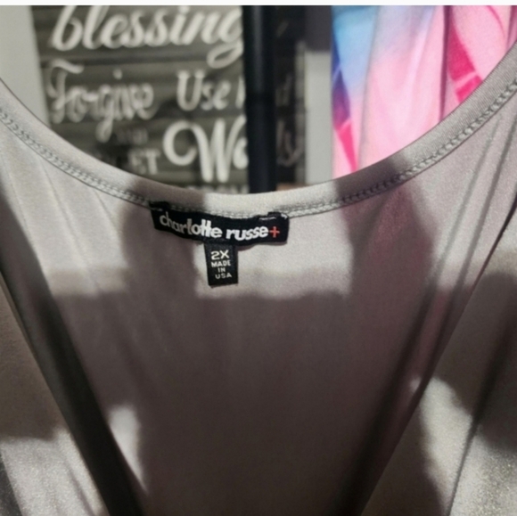 🍁🍂Nwot Charlotte russe silver satin jumpsuit 2x - Picture 3 of 6